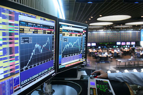 cbot2_01.jpg (64082 bytes)