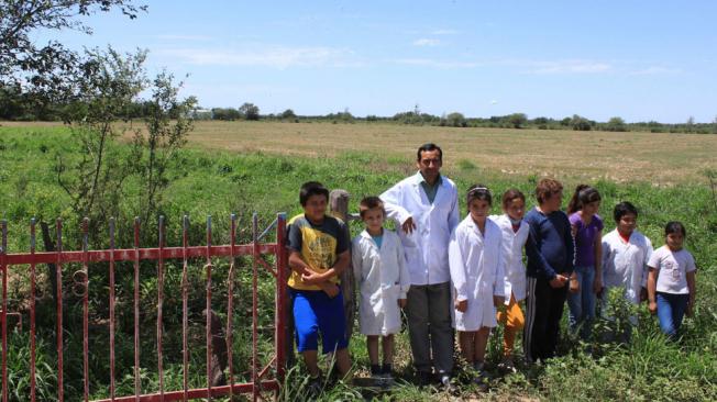 escuelita-1.jpg (53494 bytes)