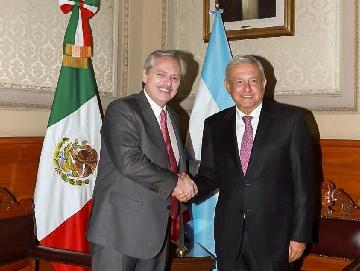 fernandez-lopez-obrador.JPG (20106 bytes)
