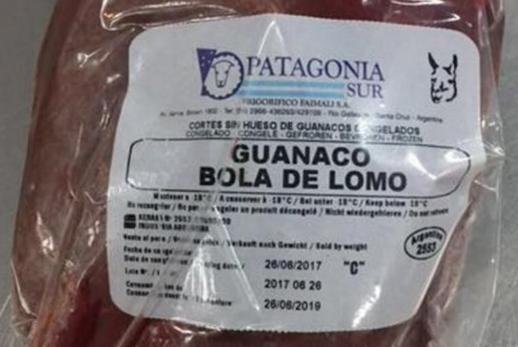 guanacos-corte-carne.JPG (27798 bytes)