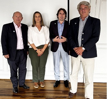 enlace-2025-2.jpg (76473 bytes)