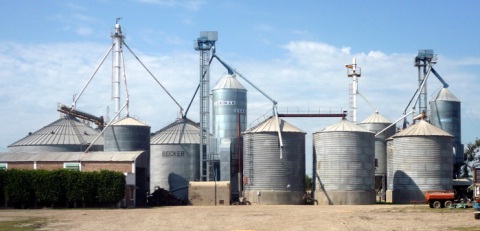 silos-acopio-2026.jpg (42099 bytes)